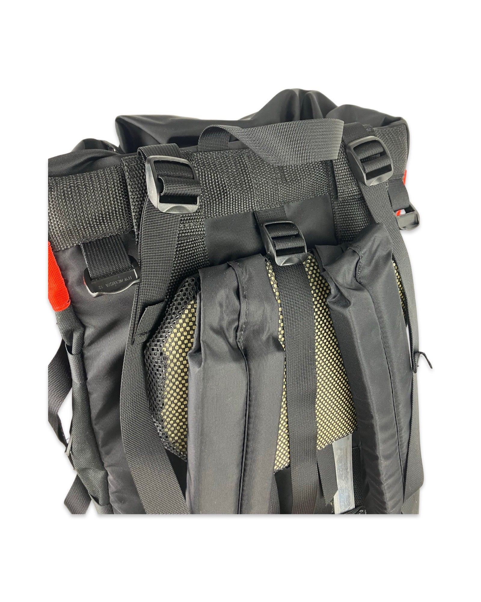 HEADWALL  |  HEADWALL 57L Hiking Backpack